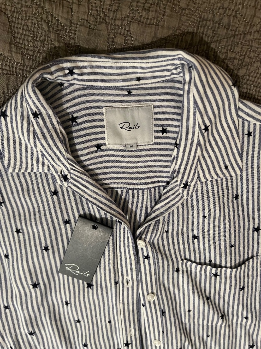 Rails Long Sleeve Striped w/ Stars Woven Rayon Shirt in Sz. M